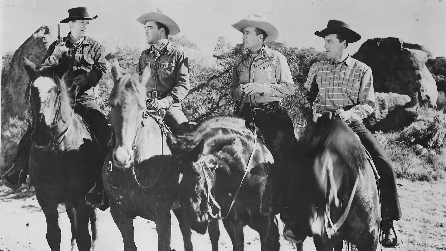 Canyon Raiders backdrop