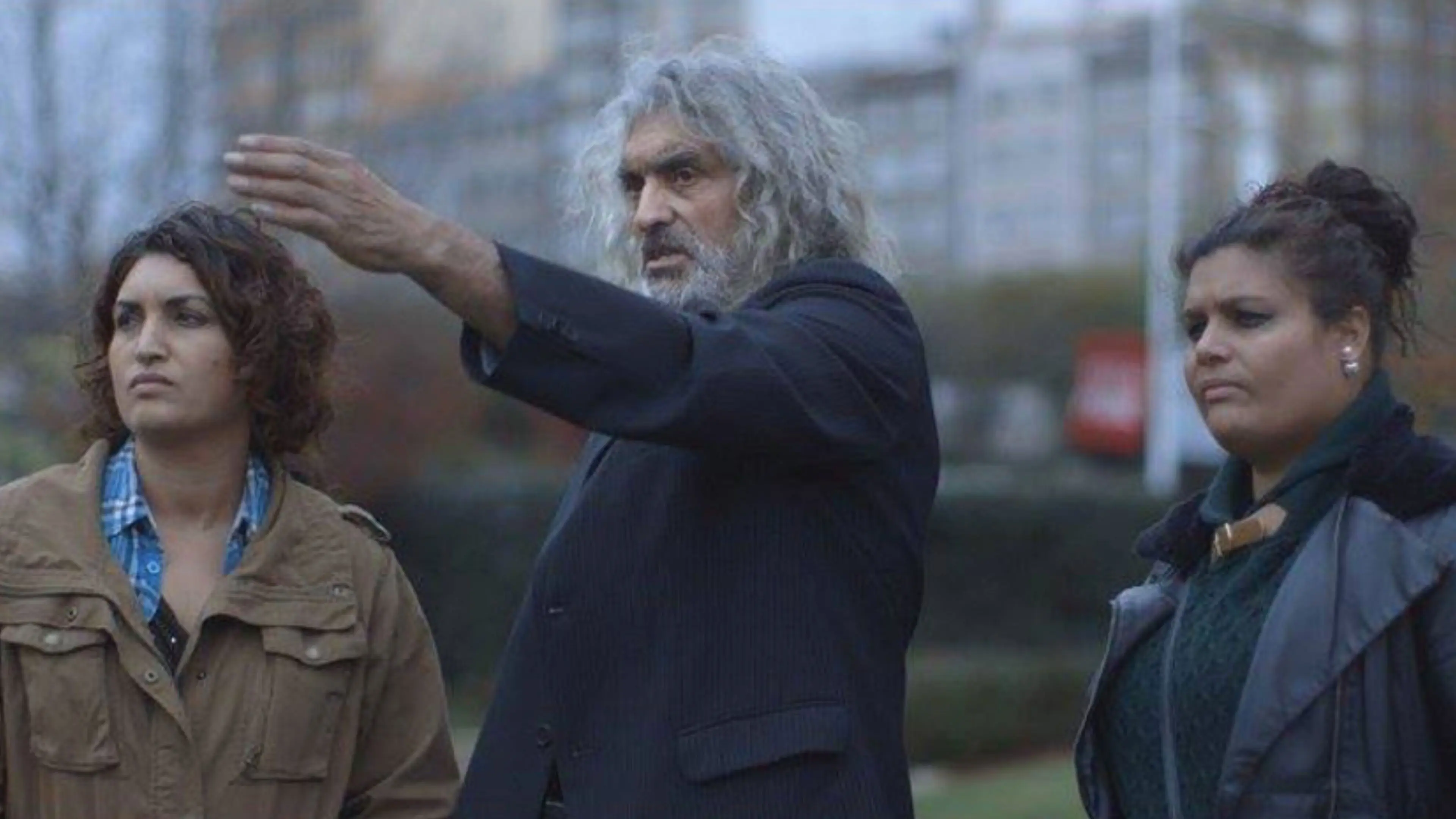 Esquece Monelos backdrop