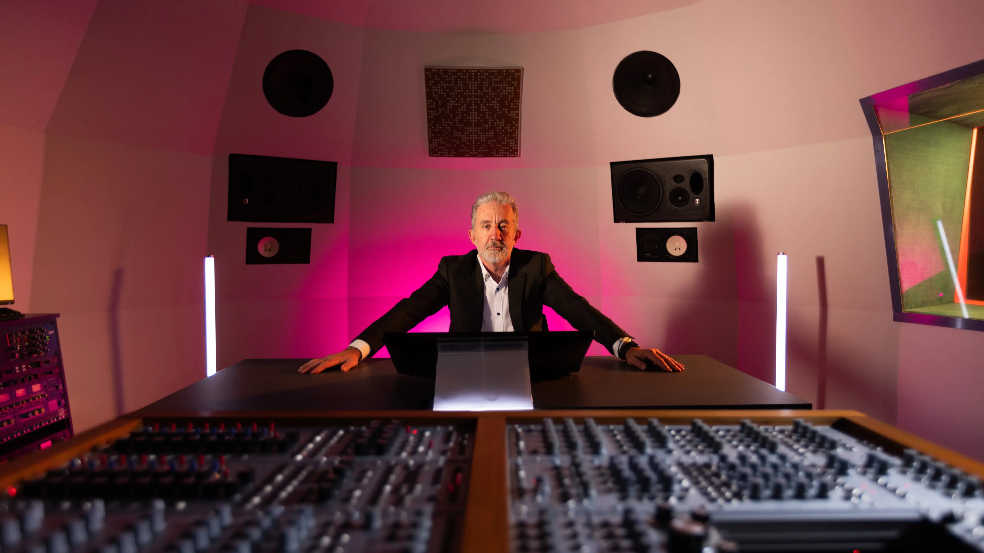 You've Been Scammed By Nigel Latta backdrop