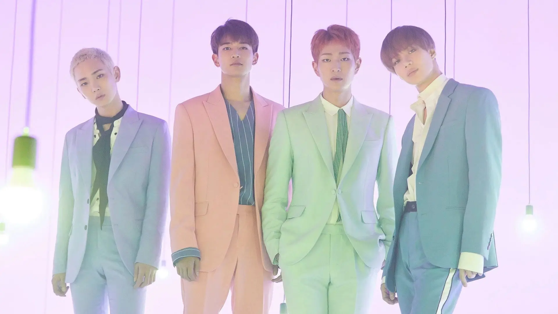 SHINee's BACK backdrop