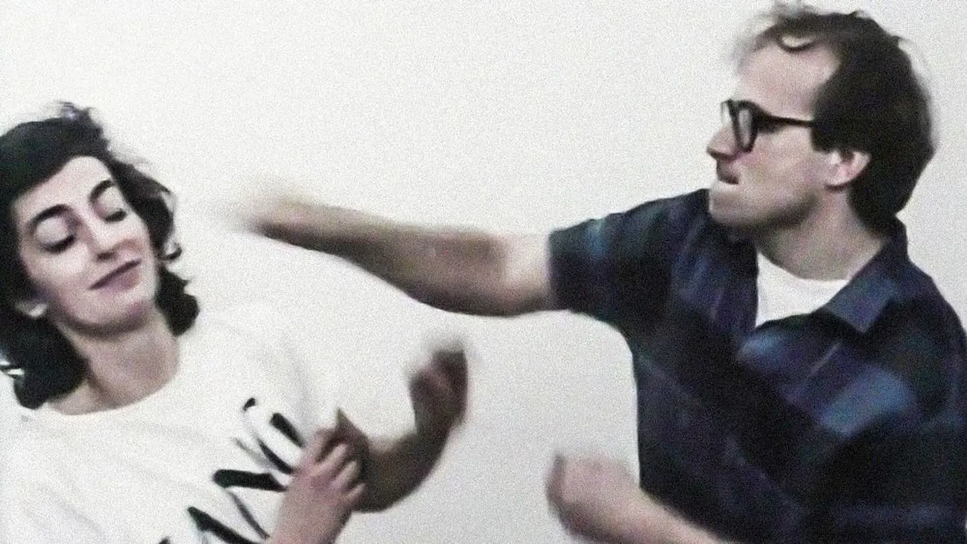 Provvisorio, quasi d'amore backdrop