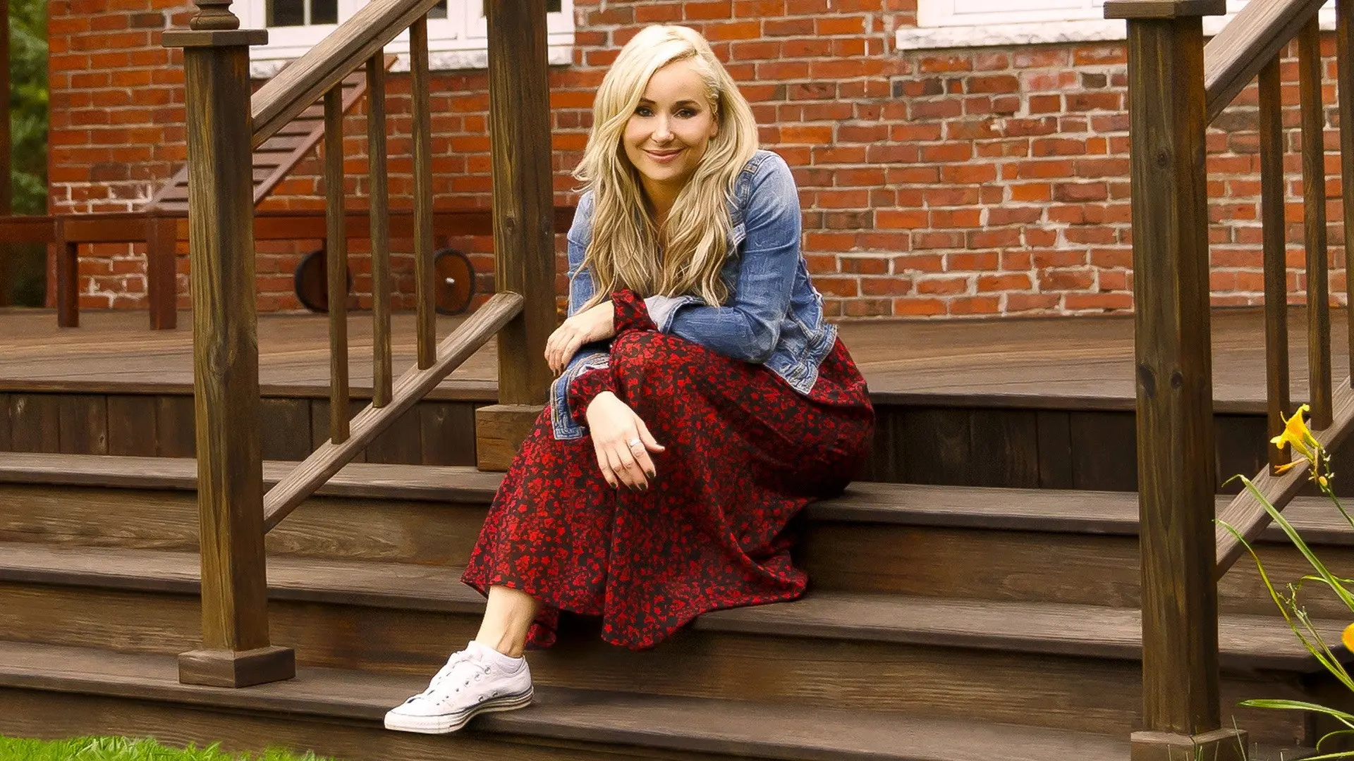 Le grand move backdrop