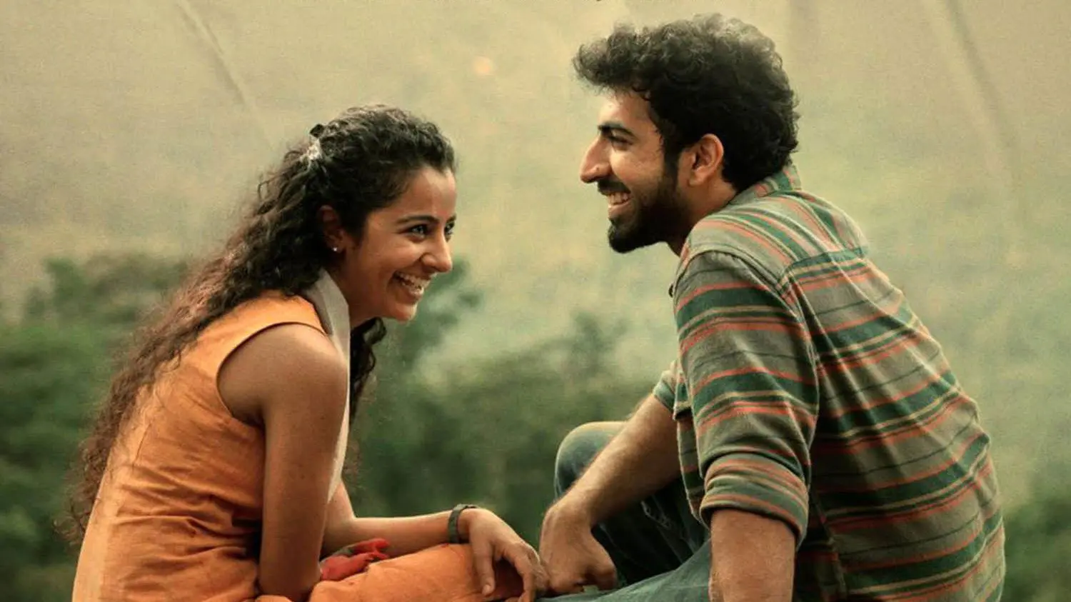 Aanum Pennum backdrop