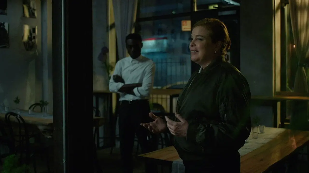 Gets Good Light backdrop