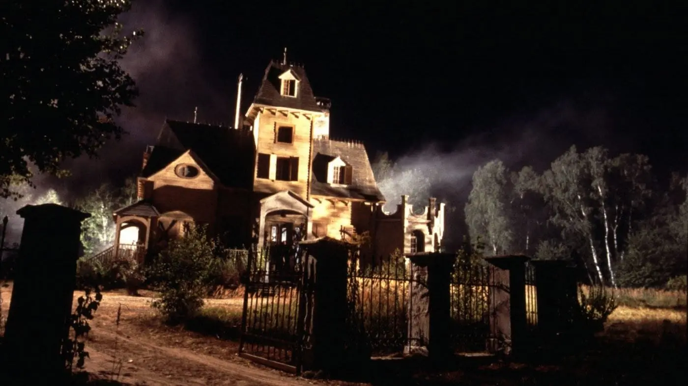 7 Days to Live backdrop