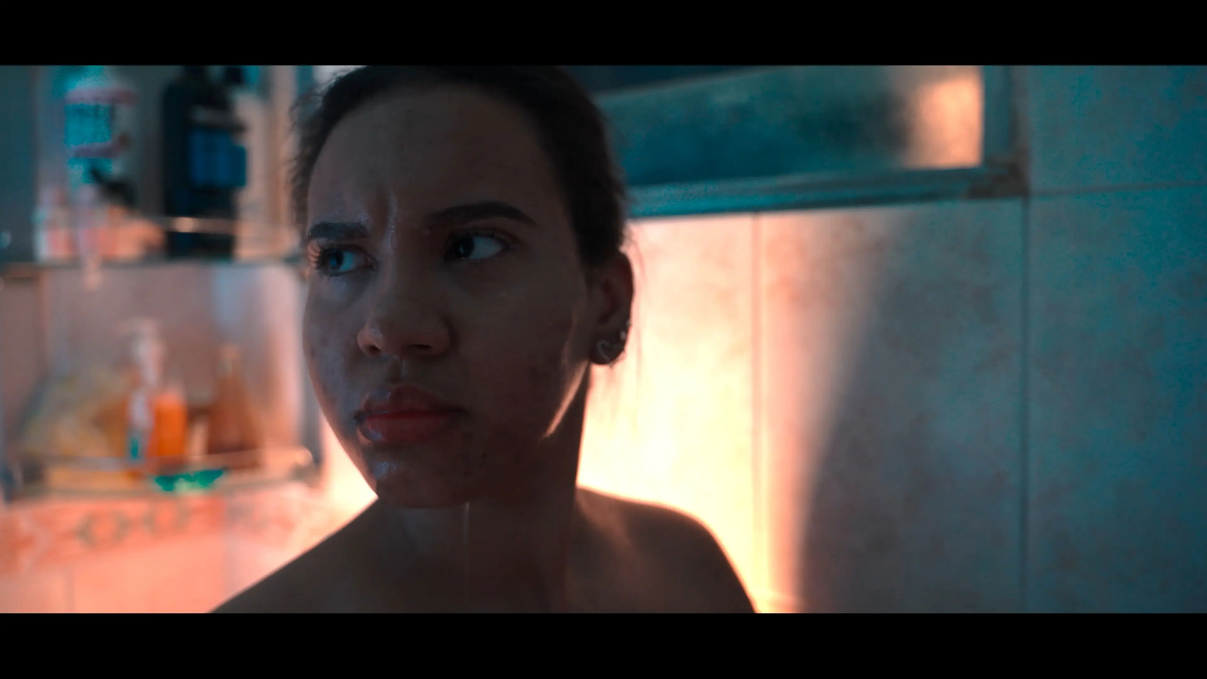 Desde las sombras backdrop