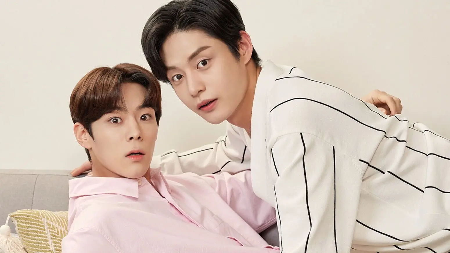 Roommates of Poongduck 304 backdrop