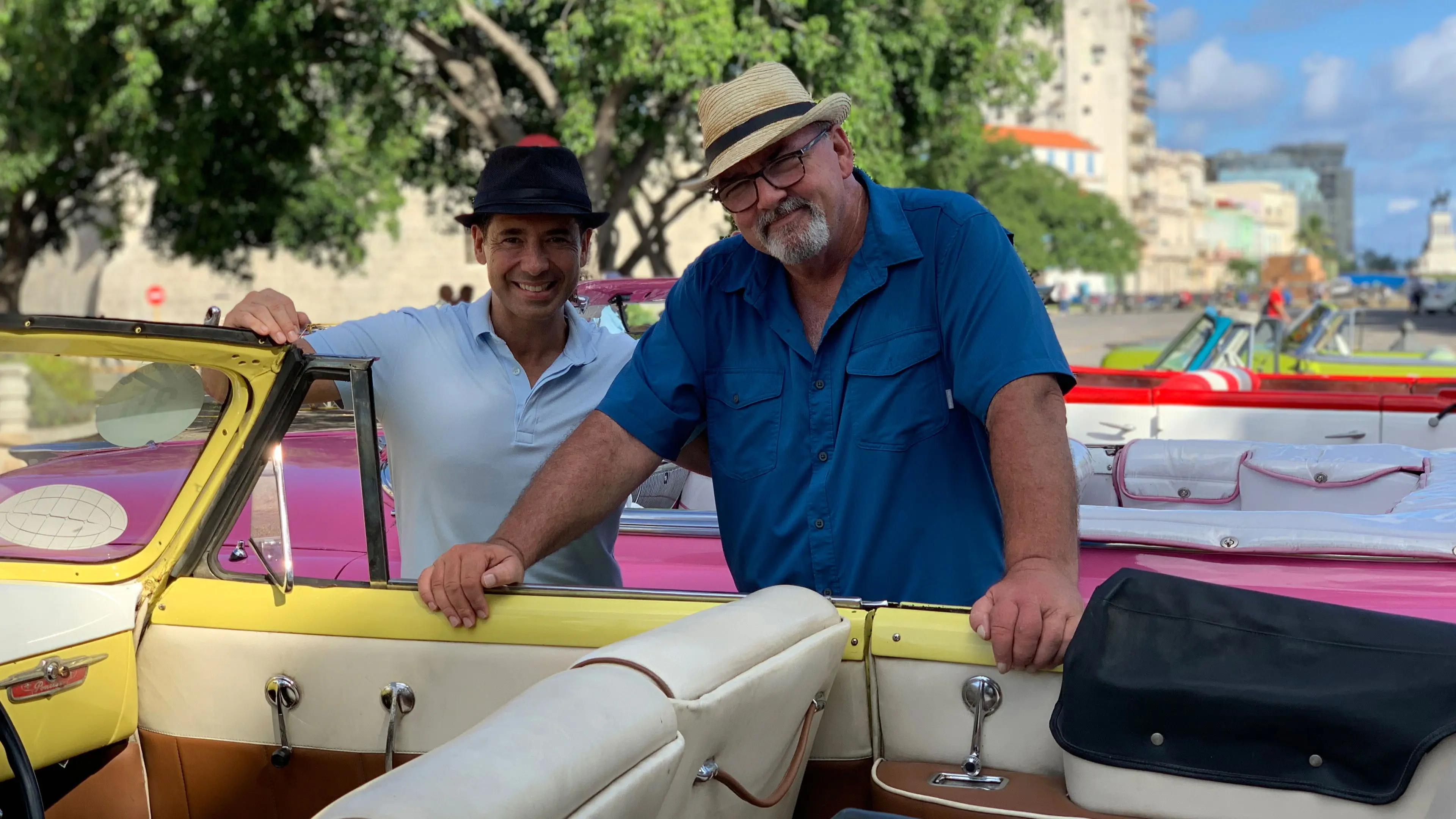 Vintage Curves of Cuba backdrop
