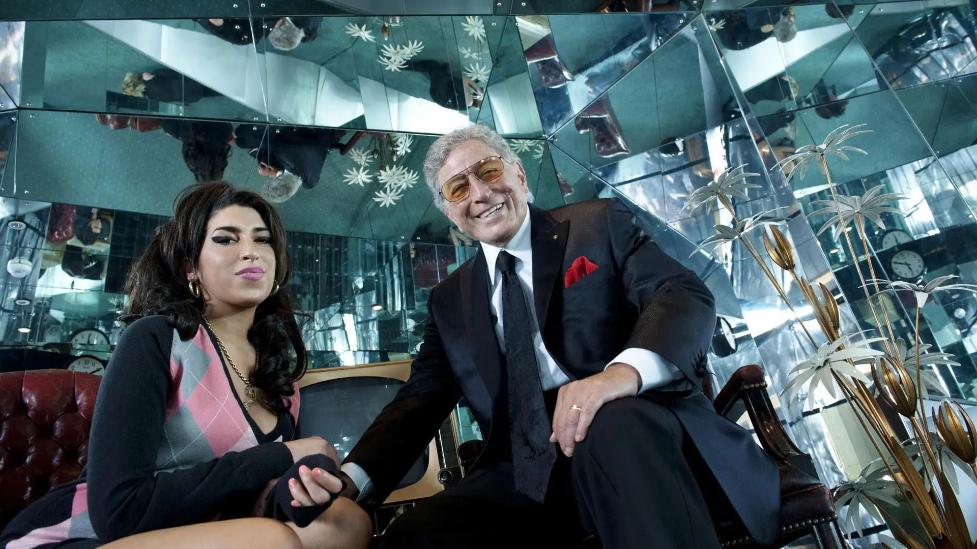 Tony Bennett: Duets II - The Great Performances backdrop