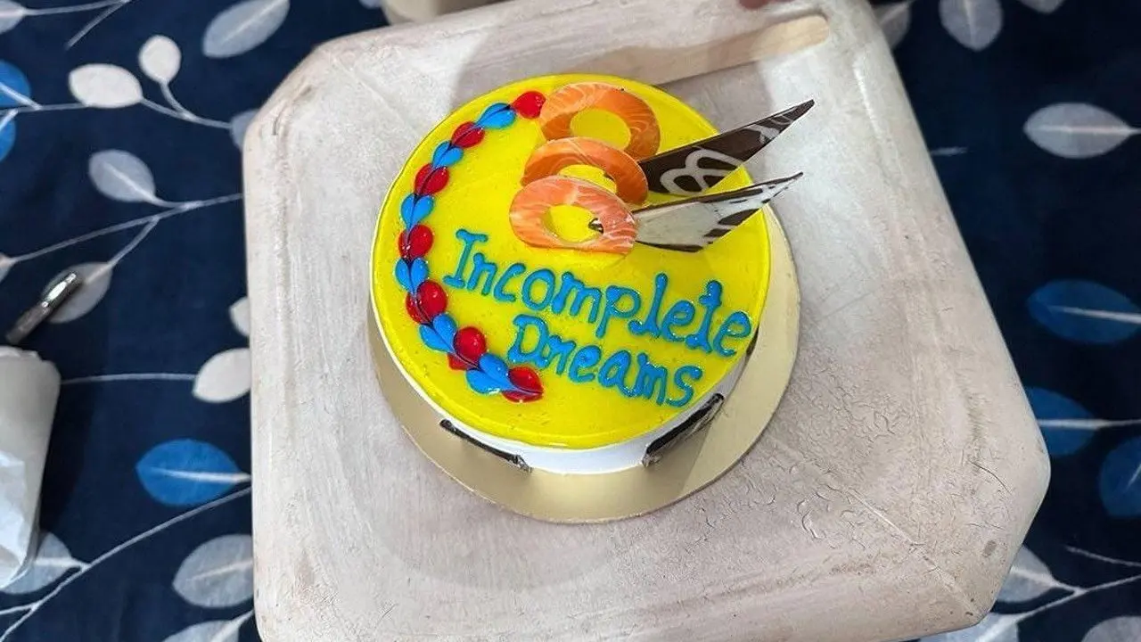 Incomplete Dreams backdrop