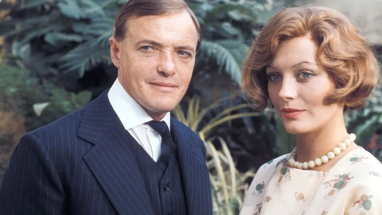 When the Boat Comes In backdrop