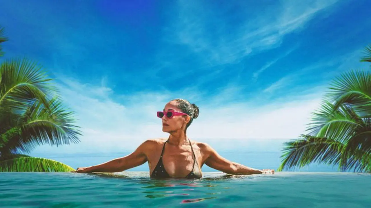 Solo Traveling with Tracee Ellis Ross backdrop