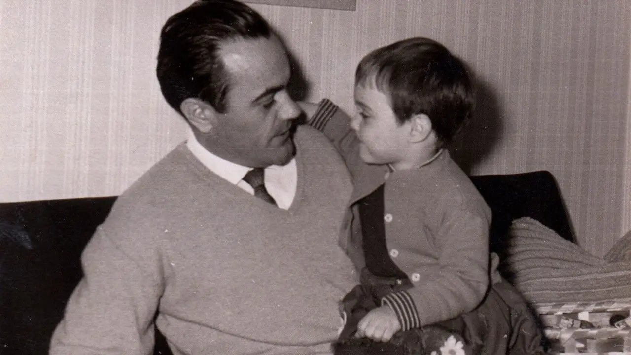 Kulenkampff's Shoes backdrop