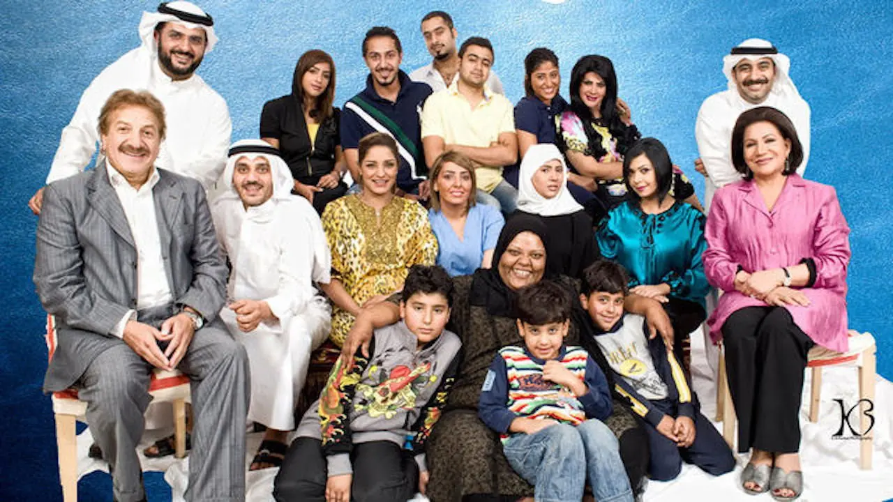 Thursday's Visit backdrop